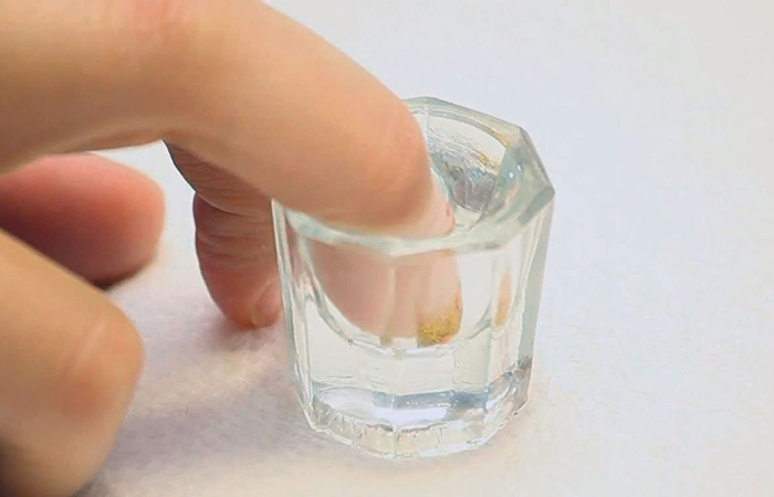 Remove acrylic nails using acetone-free nail polish remover