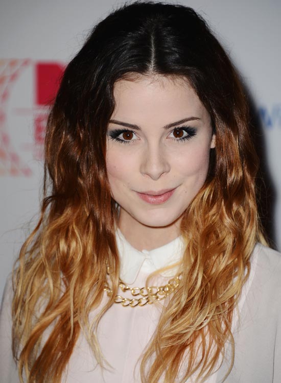 Sizzling ombre waves with middle part punk wavy hairstyle