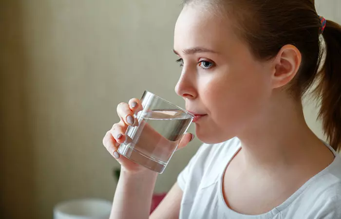Drinking water for naturally glowing skin