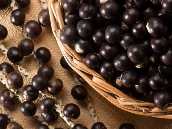 20 Amazing Benefits And Uses Of Acai Berries (Karvandha) For Health, Skin, And Hair