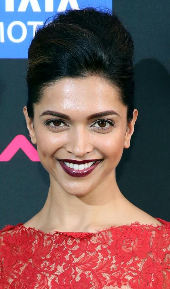 Favorite hairstyles of Bollywood actress Deepika Padukone