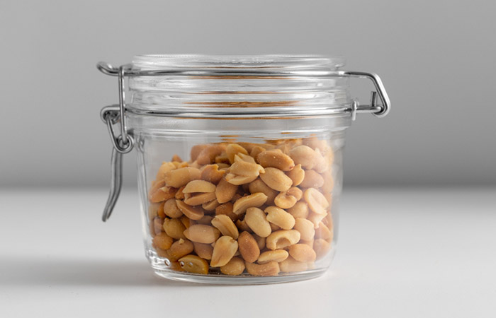 Peanuts stored in an air tight jar