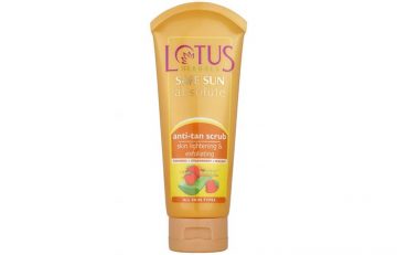 Lotus Herbals Safe Sun Absolute Anti-Tan Scrub