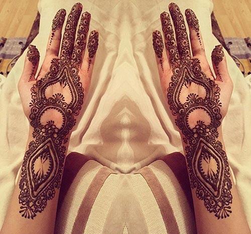 The twist bridal mehendi design