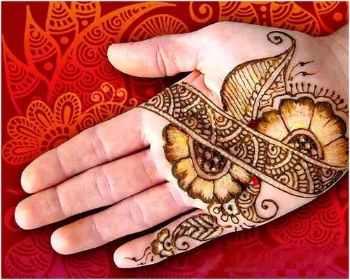Simple and beautiful mehendi design for hands