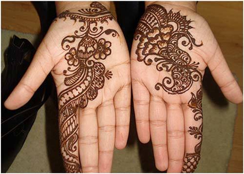 Chic bridal mehendi design for hands