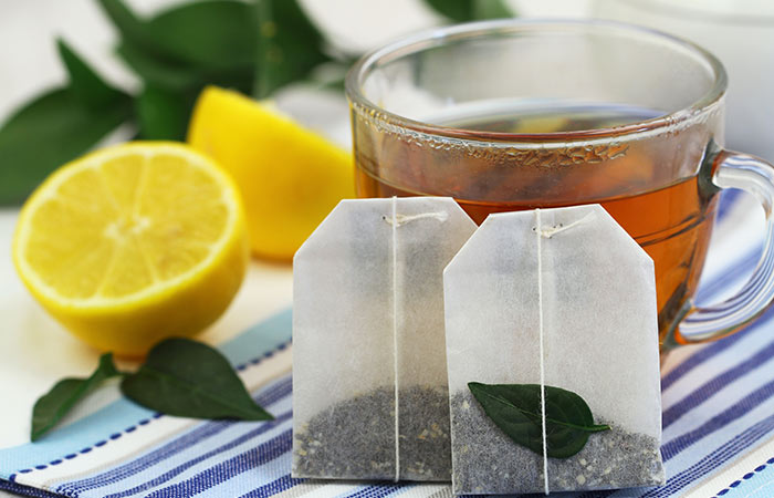 6.-Green-Tea-Bags-For-Chapped-Lips