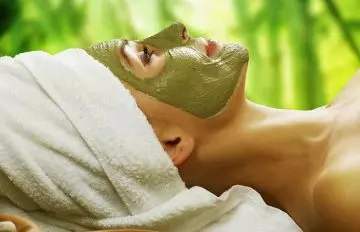 Neem face pack with oatmeal and honey for anti-aging benefits