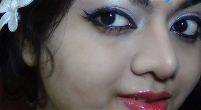 Bollywood-Inspired-Eye-Makeup-–-Step-By-Step-Tutorial-With-Images11