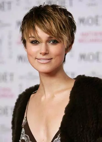 Heavily layered pixie short hairstyle for women
