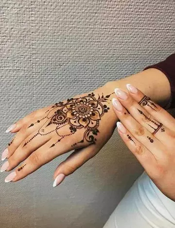 Henna tattoo design for women