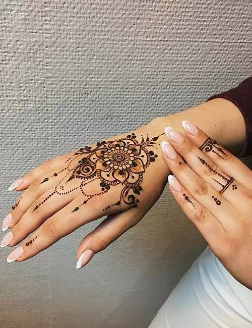 Henna tattoo design for women
