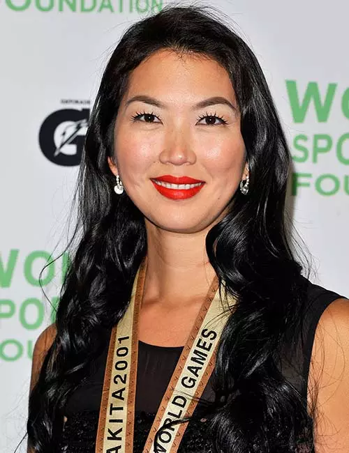 Jeanette Lee beautiful Asian woman