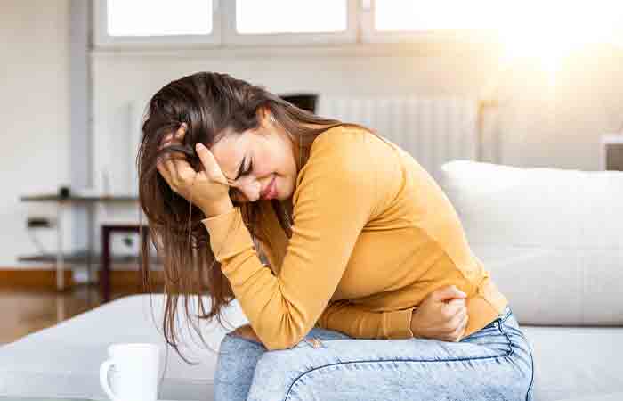 Woman with stomach pain may benefit from clove oil