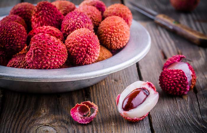 Lychee contains vitamin C
