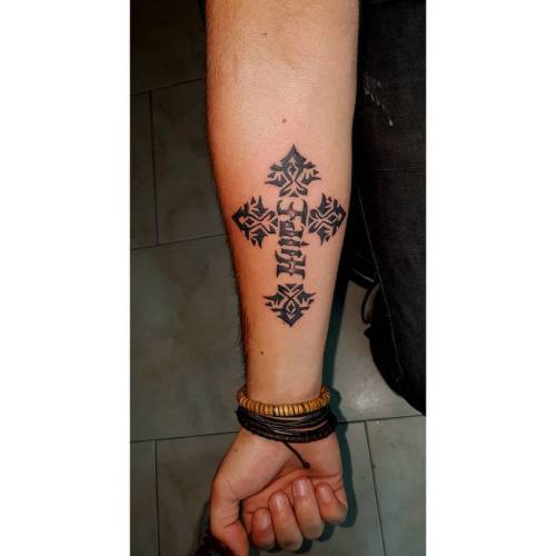 Hope-Faith ambigram tattoo