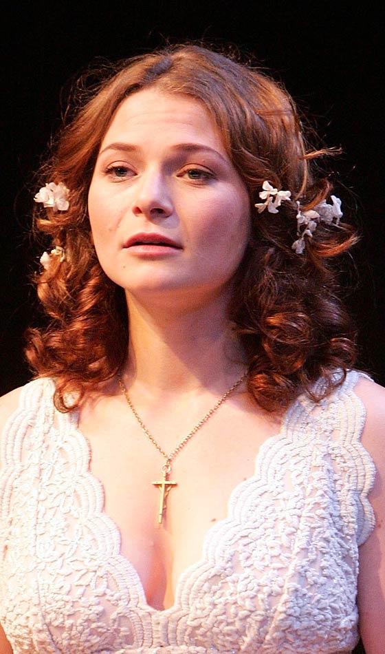 10 Bridal Hairstyles For Medium Length Hair 10 Bridal Hairstyles For Medium Length Hair