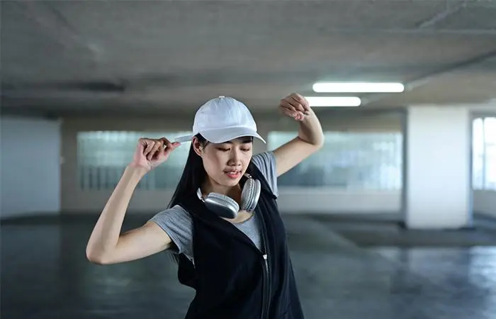 A woman doing freestyle dance for weight loss