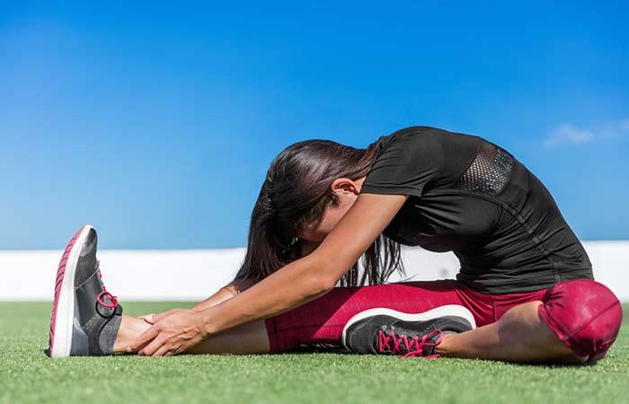 Exercises For Slim Thighs - Leg Stretch