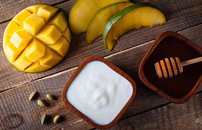 Gram flour (besan) and mango face pack for tan removal