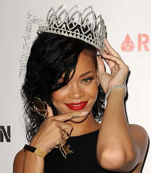 Rihanna Shhh Tattoo On Her Finger