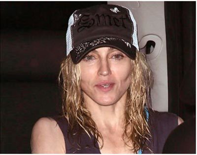 Madonna without makeup with a simple look