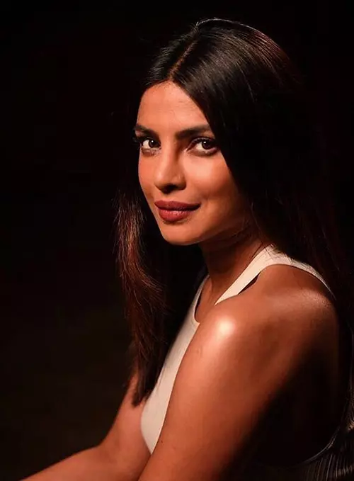 24 Most Beautiful Faces in The World - Priyanka Chopra