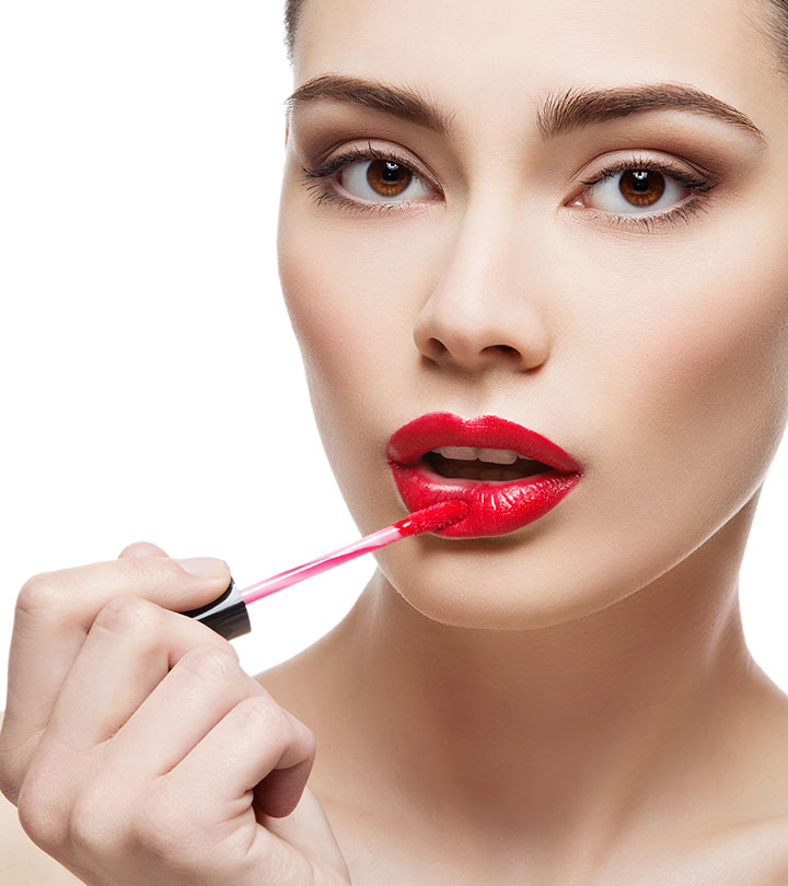 How To Apply Lip Gloss Perfectly? - 6 Simple Steps With Pictures