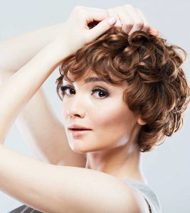 50 Chic Curly Bob Hairstyles - With Image...