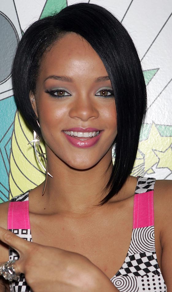 8.Rihanna’s-Short-Cropped-Asymmetrical-Hairstyle