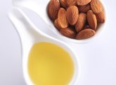 How To Use Almond Oil To Reduce Dark Circles