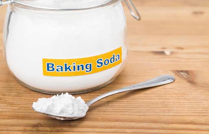 Get Rid Of Oily Hair Naturally - Baking Soda