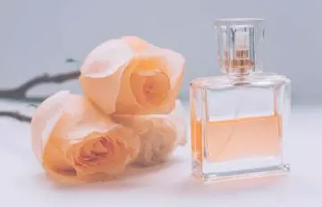 How to make perfume with vanilla and rose
