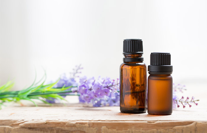 Lavender oil and tea tree oil helps reduce acne