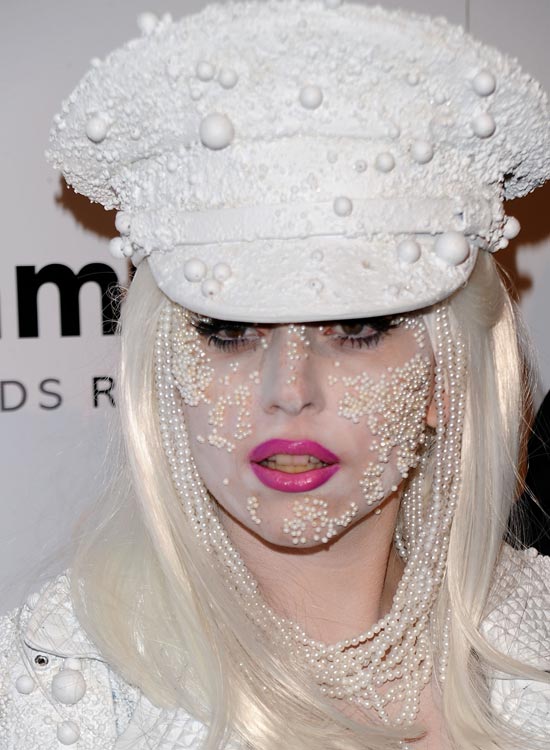 Lady Gaga's pearled shell hairstyle
