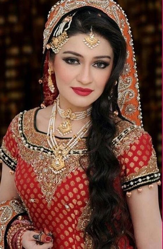 40 Indian Bridal Hairstyles Perfect For Your Wedding