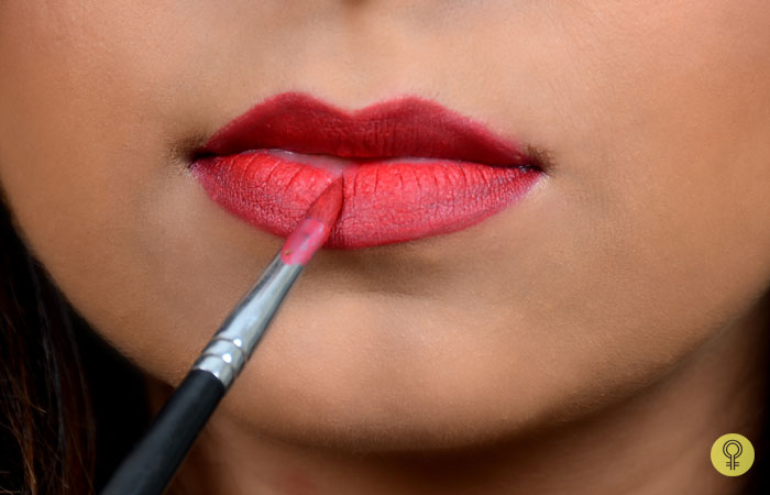 How To Apply Lip Gloss Perfectly - Step 5: Apply Lipstick