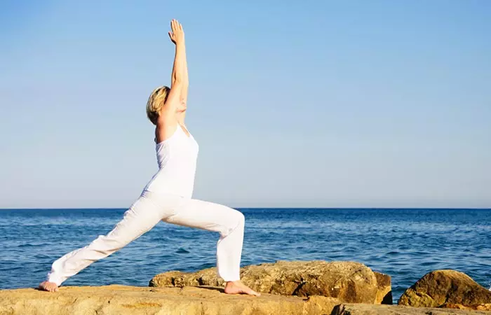 3.-Virabhadrasana-I