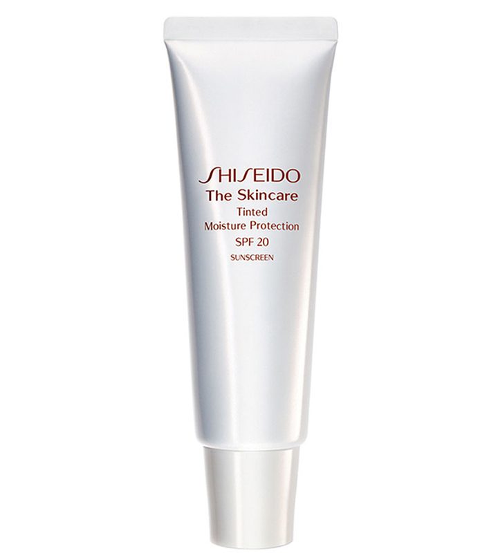 What Is A Tinted Moisturizer And What Are Its Benefits?