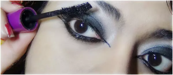 Step 11 of applying gothic eye makeup