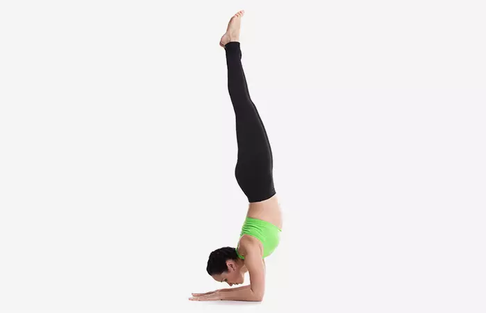 How-To-Do-The-Mayurasana-