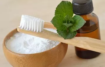 Peppermint oil for good oral health.