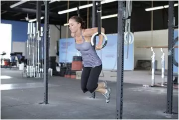 Ring dips exercise