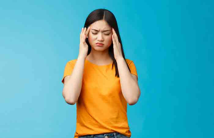 Consumption of apricot seeds may cause side effects like headaches