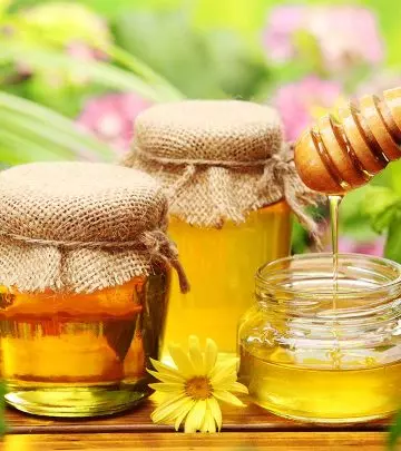577_How To Use Honey For Eyes_shutterstock_104941274