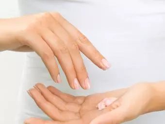 11 Amazing Benefits of Calamine Lotion - How to Use It the Right Way
