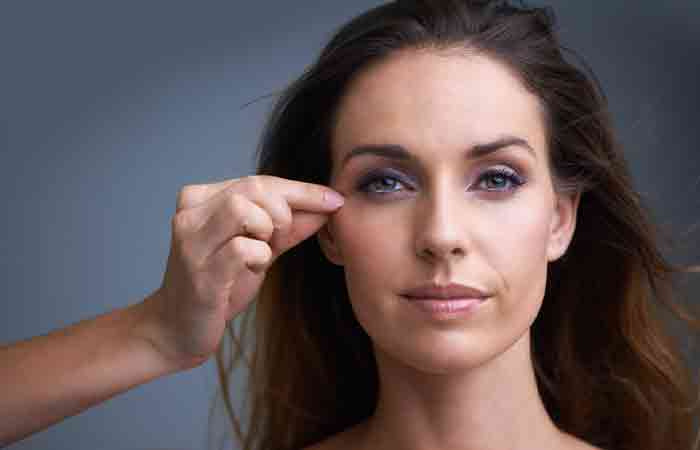Woman with fine lines may benefit from green coffee beans