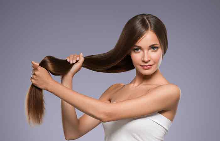 Moringa oil makes your hair strong