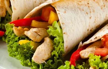 Delicious turkey wrap with mint chutney you can eat during your apple diet for weight loss