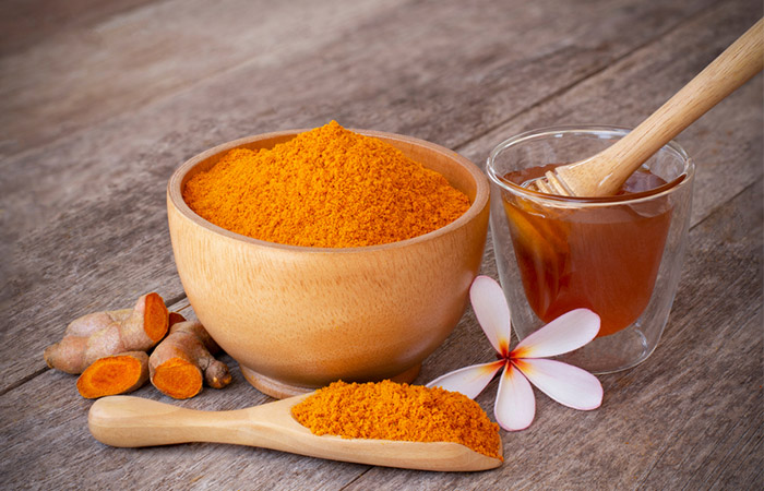 Turmeric and honey for acne